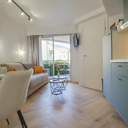 301 - Bel Calme, Proche Appartement *